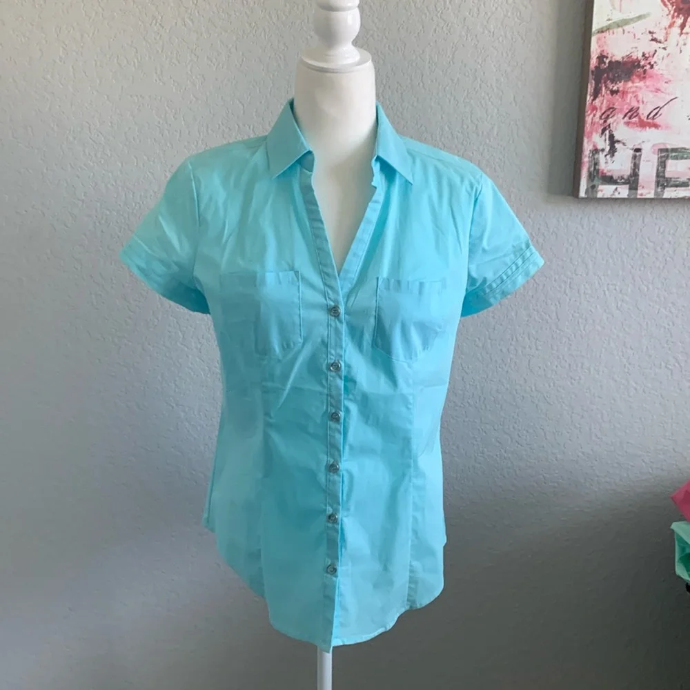 NWT New York & Company light blue button down shirt. - Picture 1 of 4